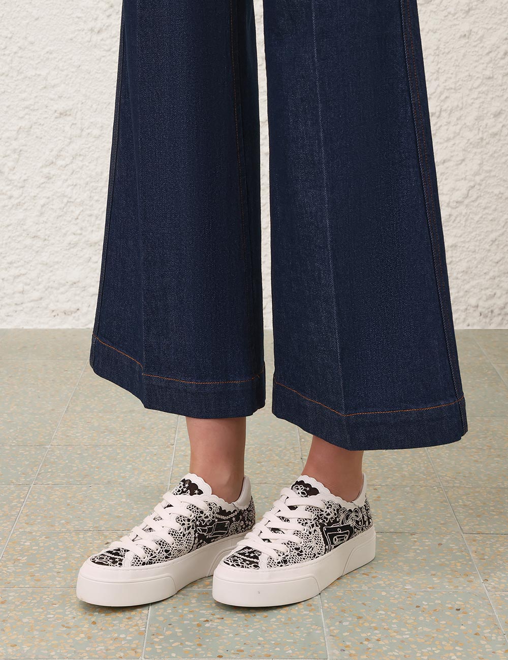 Pixie Low Sneaker